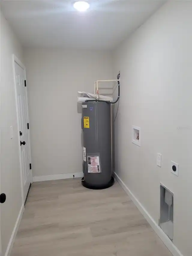 Listing Photo 15
