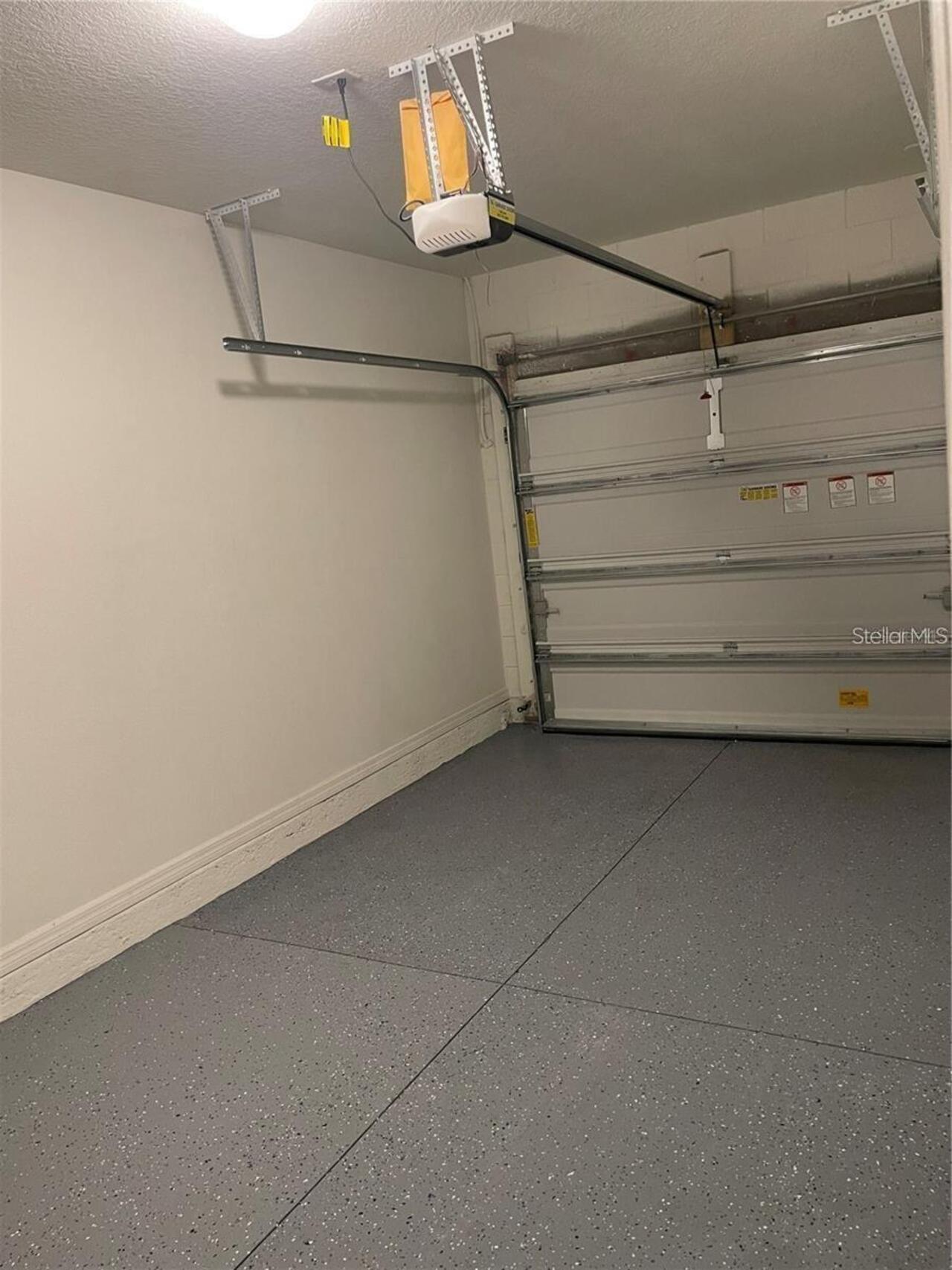 Listing Photo 12