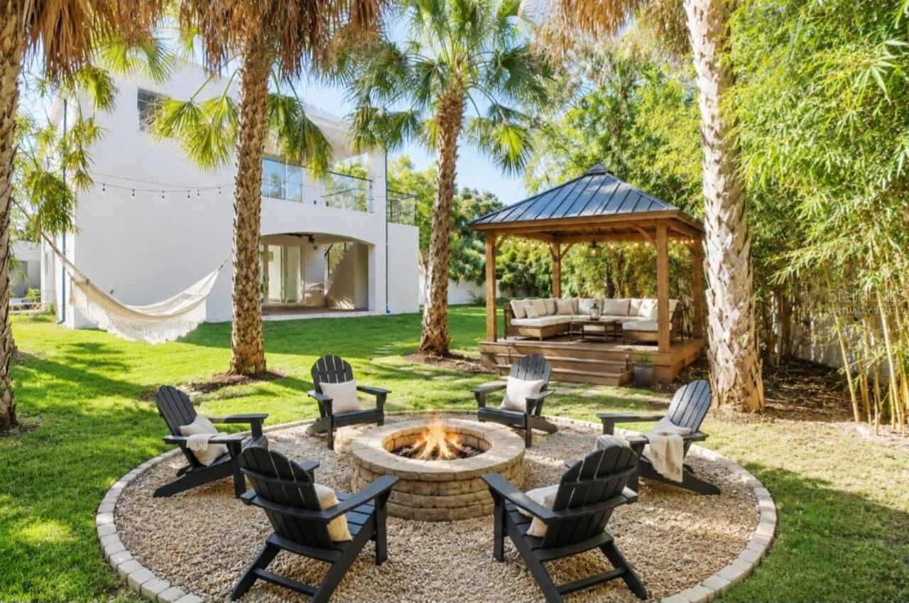 Listing Photo 11