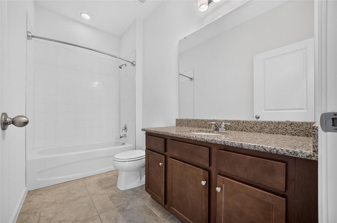 Listing Photo 16