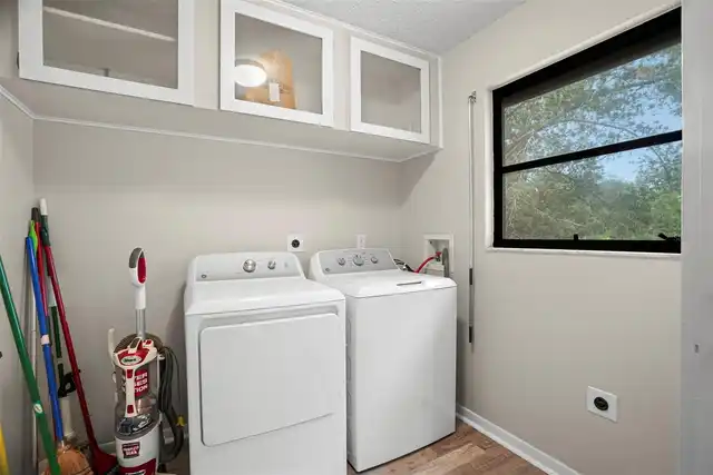 Listing Photo 37
