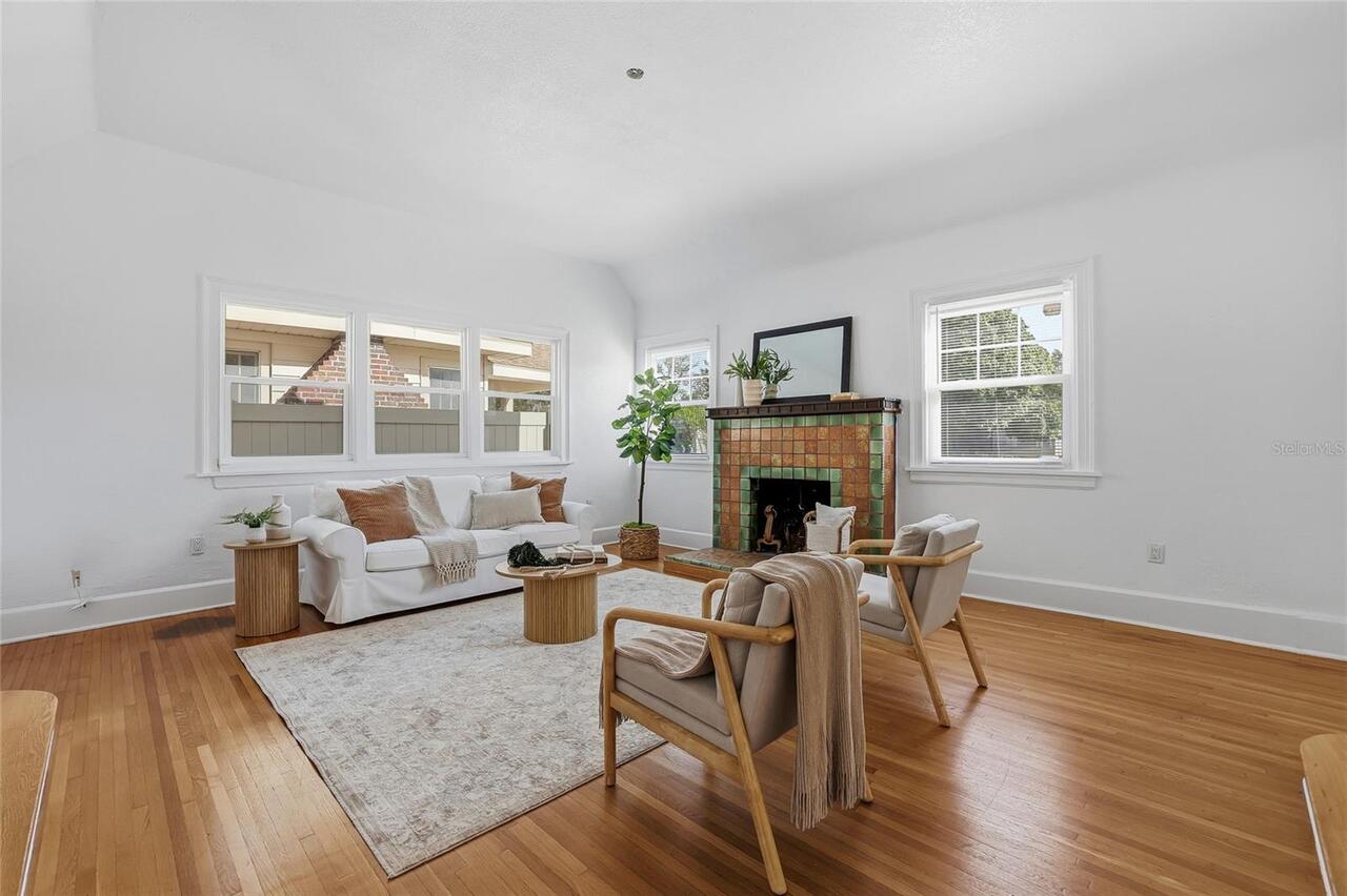 Listing Photo 8