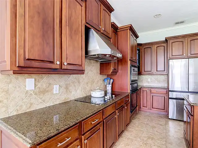 Listing Photo 22