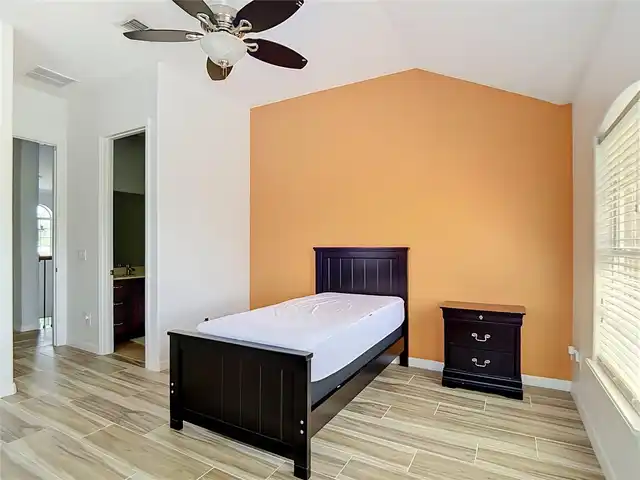 Listing Photo 52