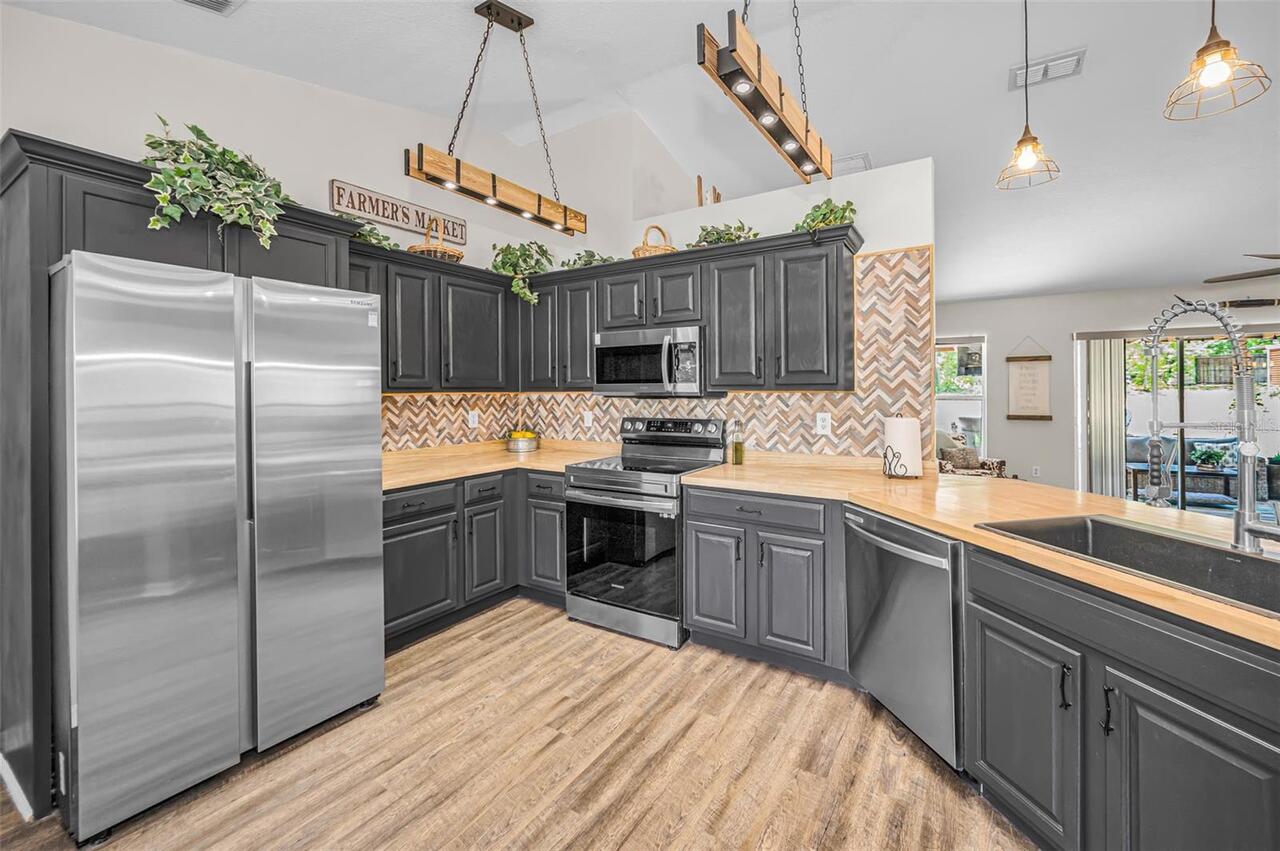 Listing Photo 23