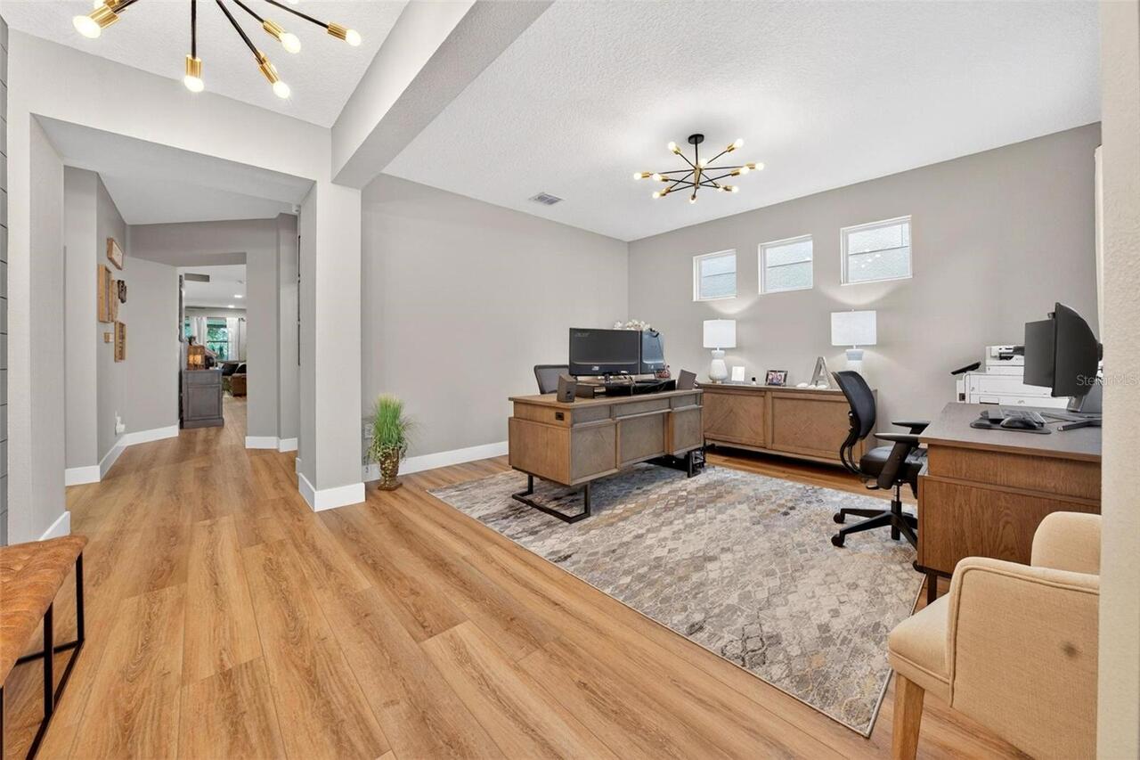Listing Photo 17