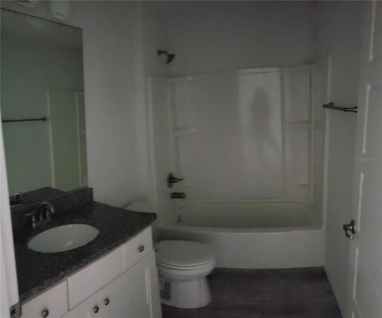 Listing Photo 6