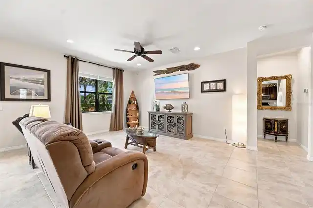 Listing Photo 33