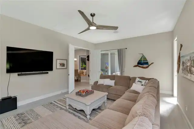 Listing Photo 32
