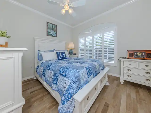Listing Photo 19
