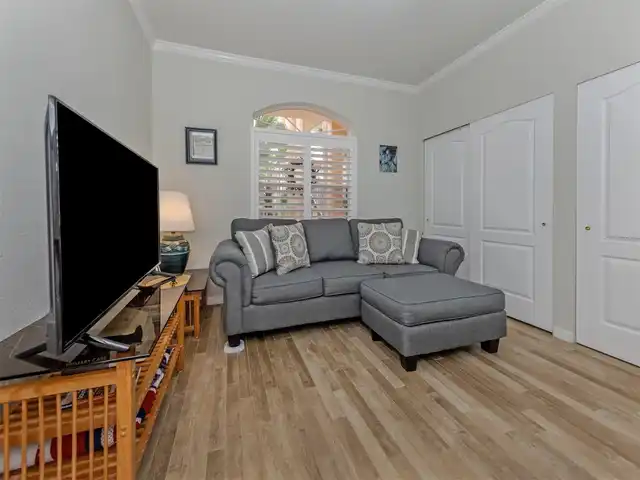 Listing Photo 20