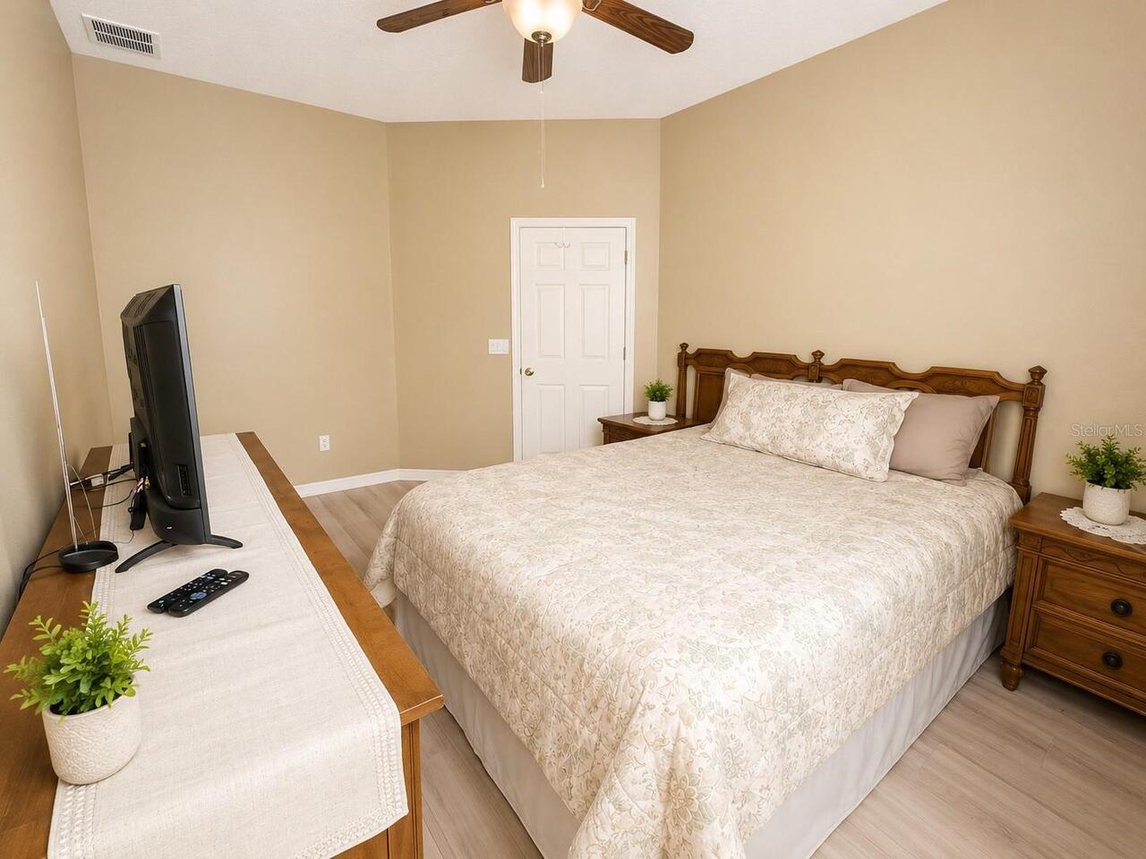 Listing Photo 33