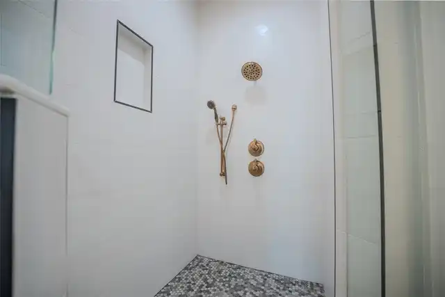 Listing Photo 35