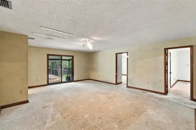 Listing Photo 20