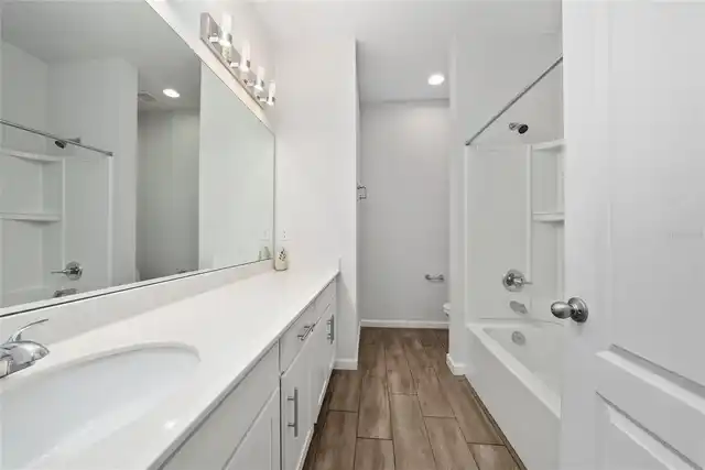 Listing Photo 16