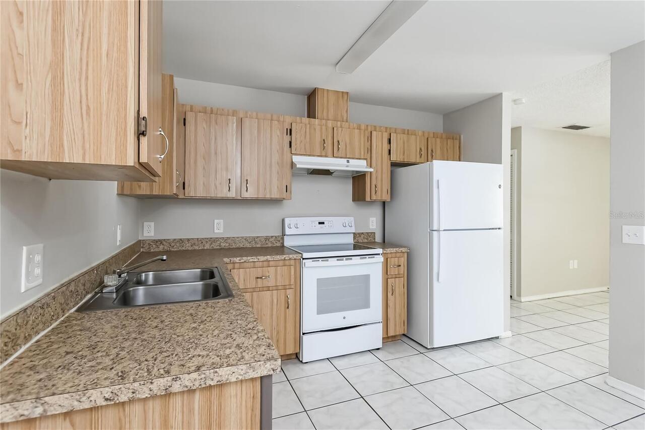 Listing Photo 9