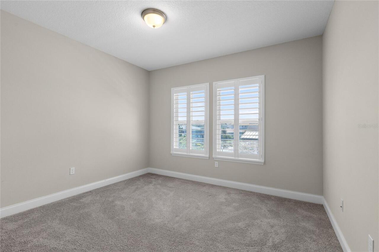 Listing Photo 33