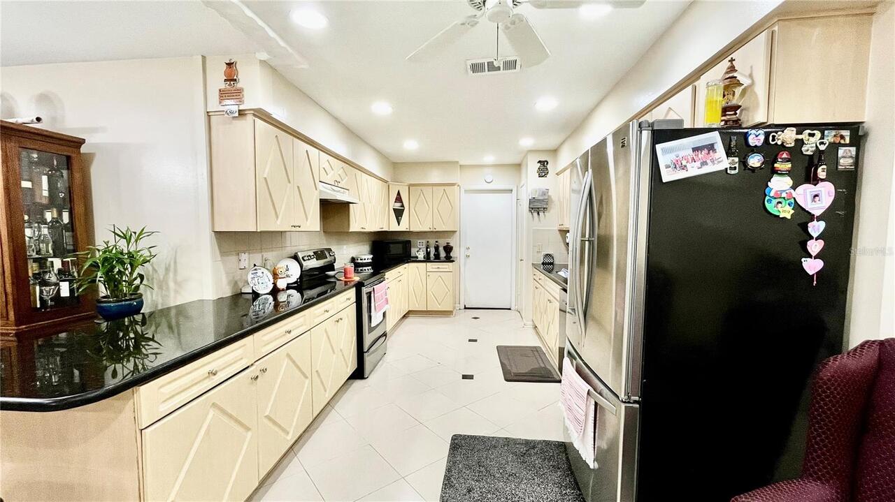 Listing Photo 9
