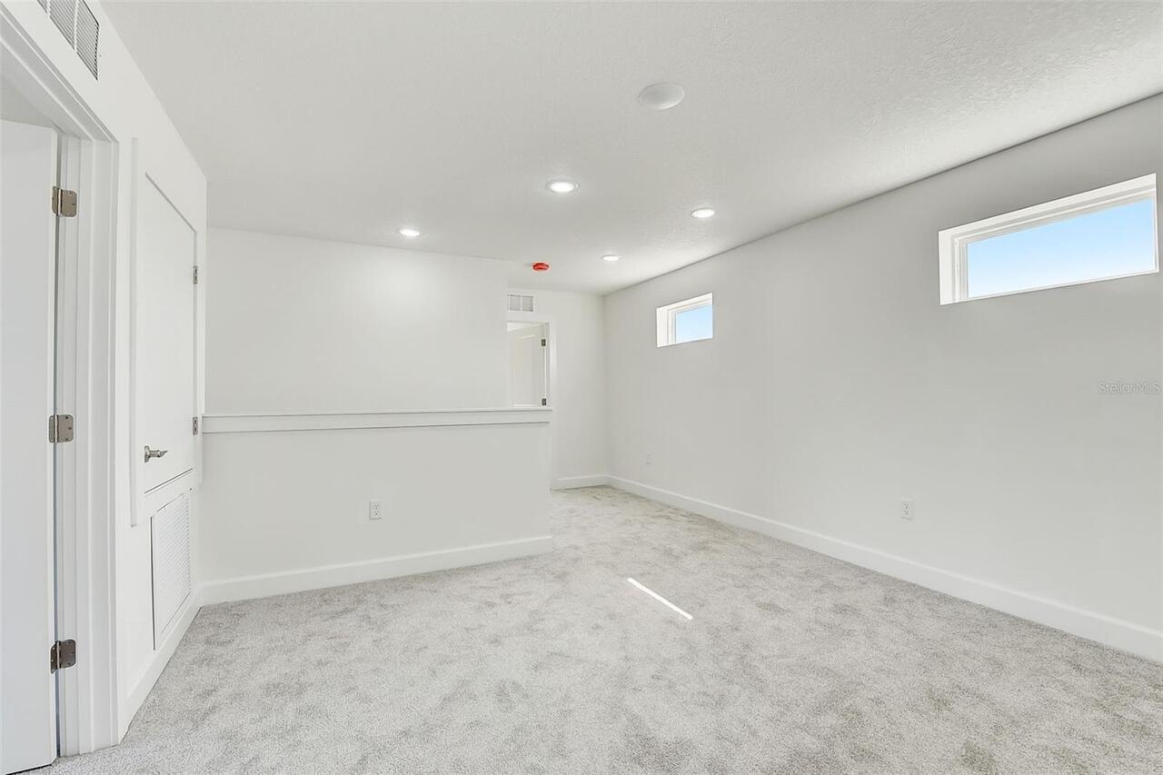 Listing Photo 33