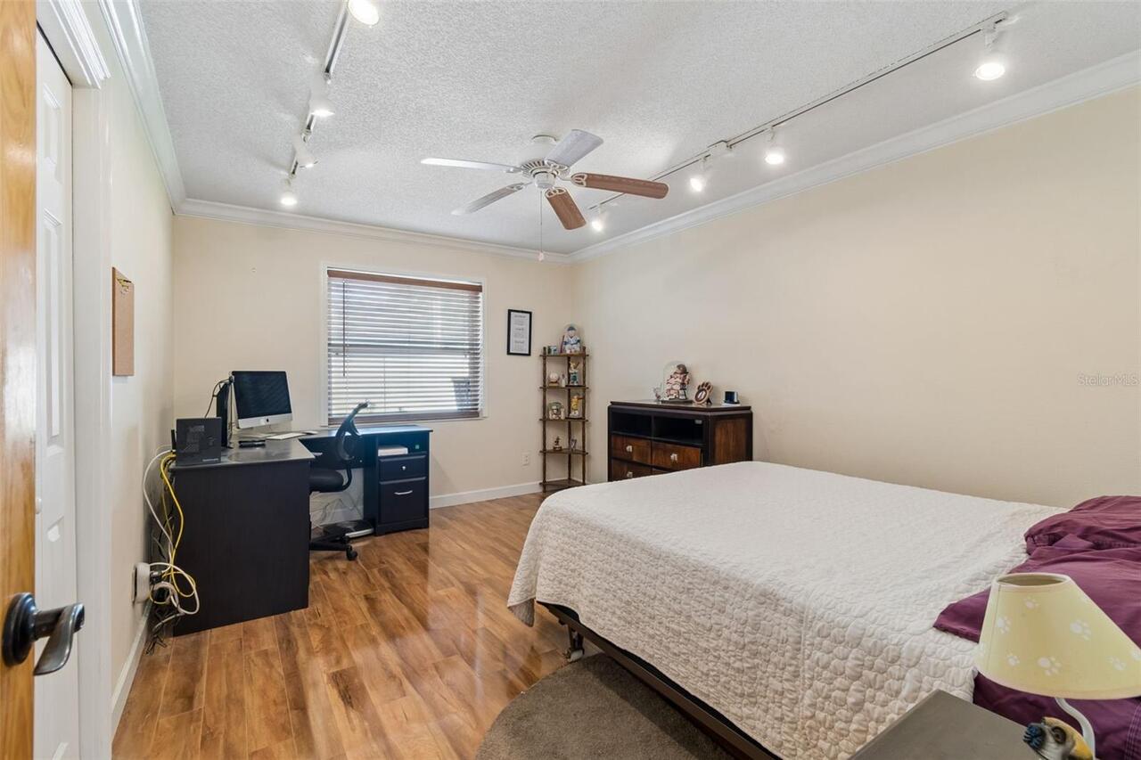 Listing Photo 35