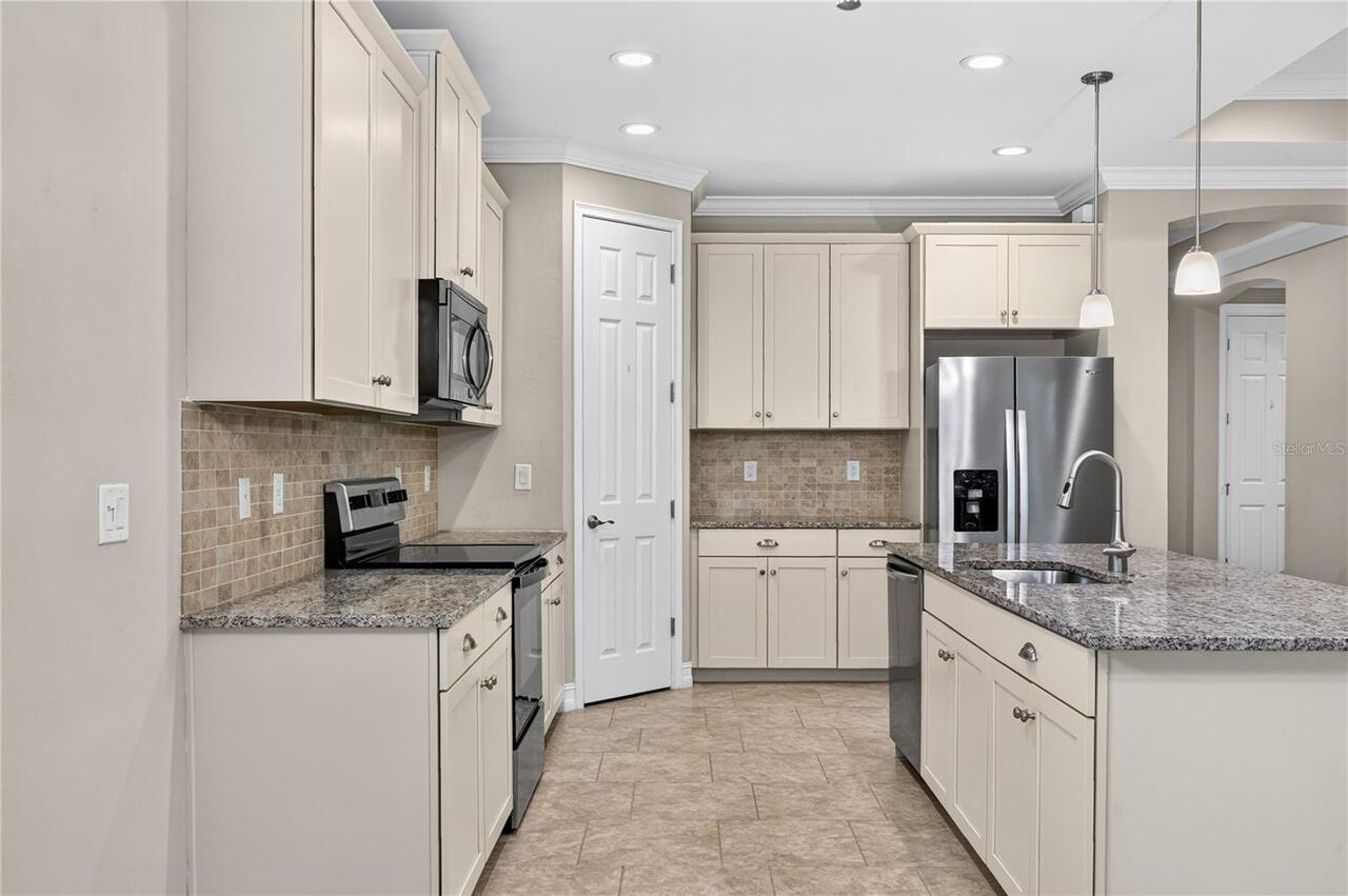 Listing Photo 7