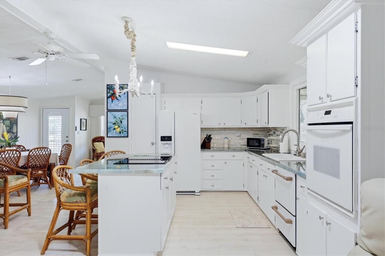 Listing Photo 18