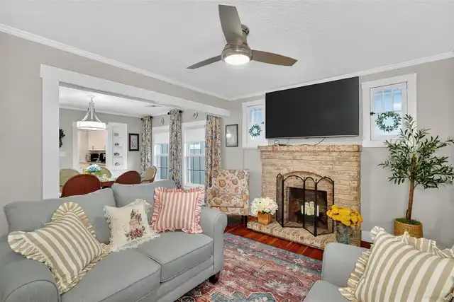 Listing Photo 5