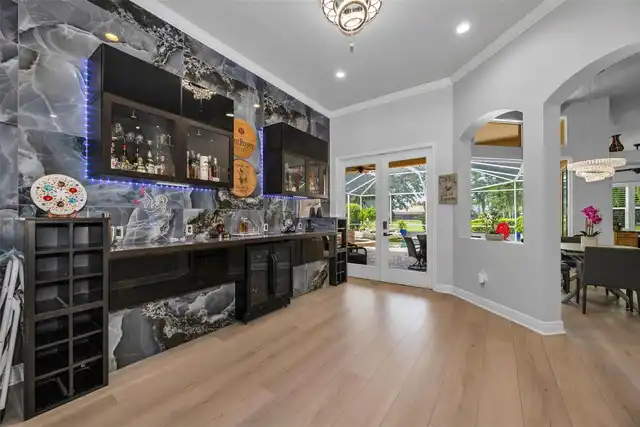 Listing Photo 10