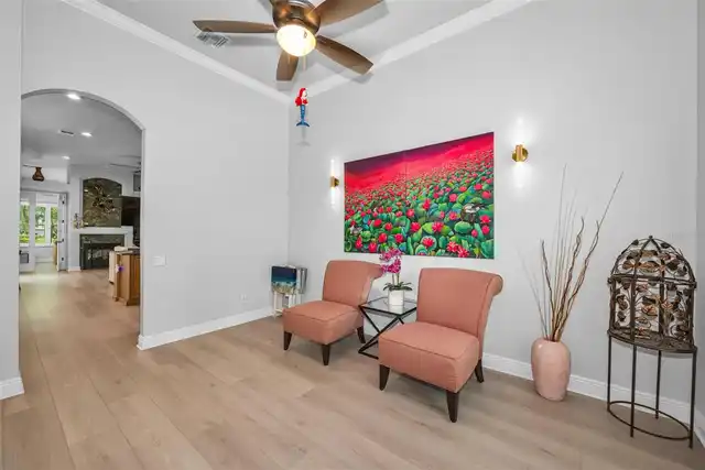 Listing Photo 15