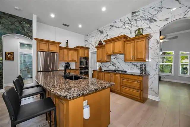 Listing Photo 19