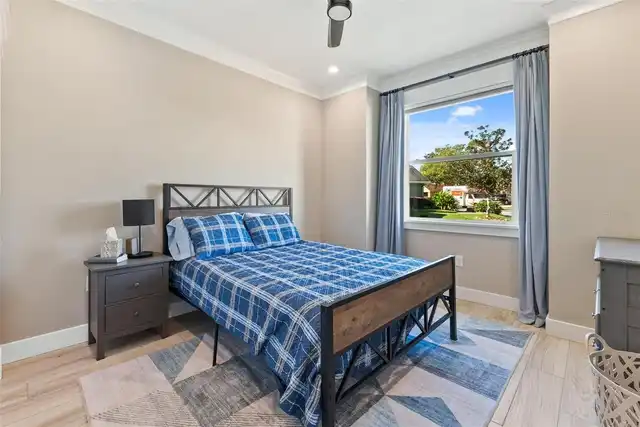 Listing Photo 21
