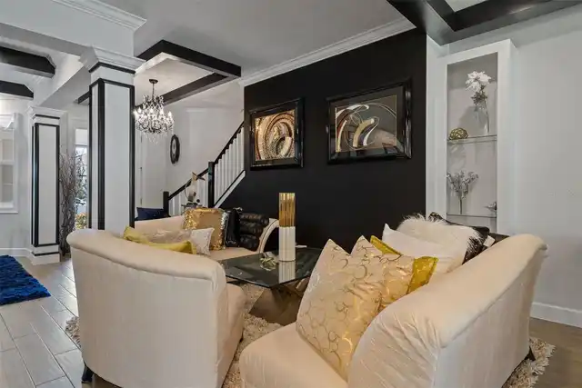 Listing Photo 12