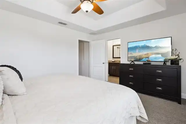 Listing Photo 16