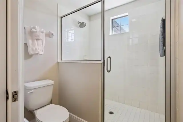 Listing Photo 18
