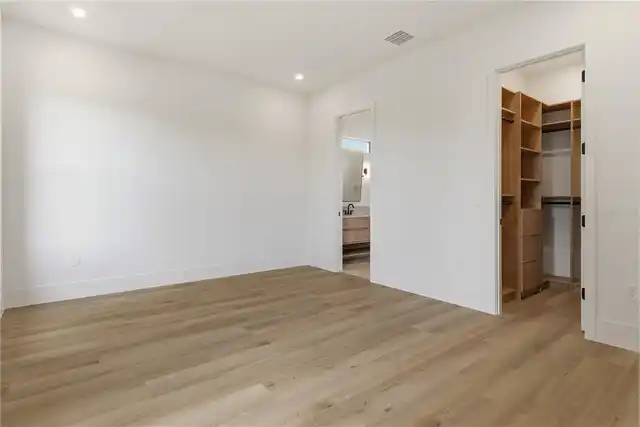 Listing Photo 33