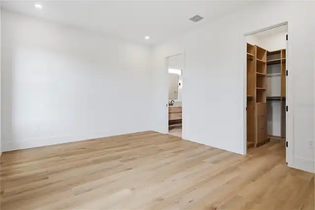 Listing Photo 33