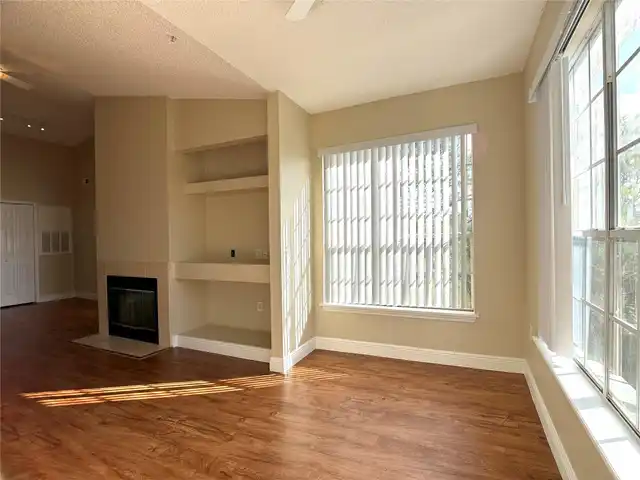 Listing Photo 7