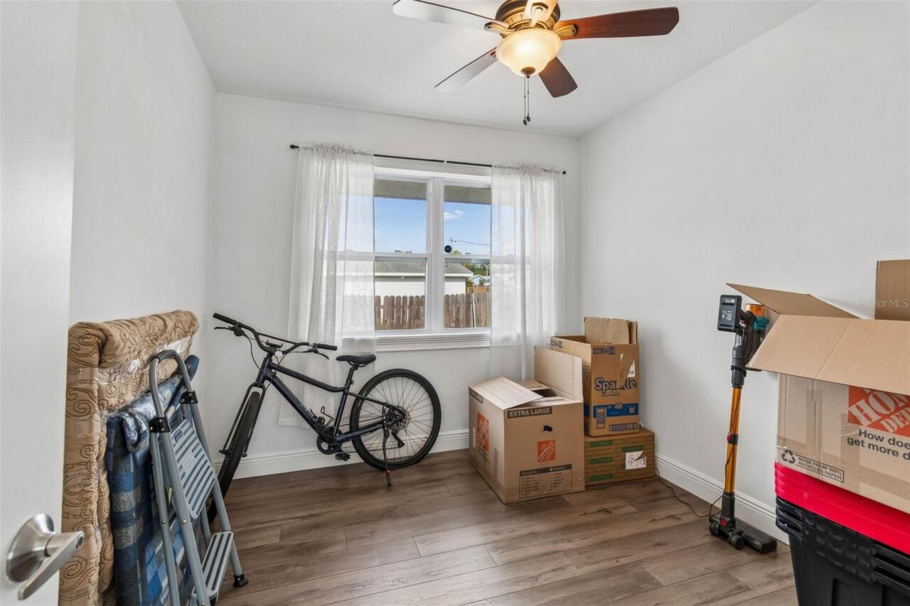 Listing Photo 16