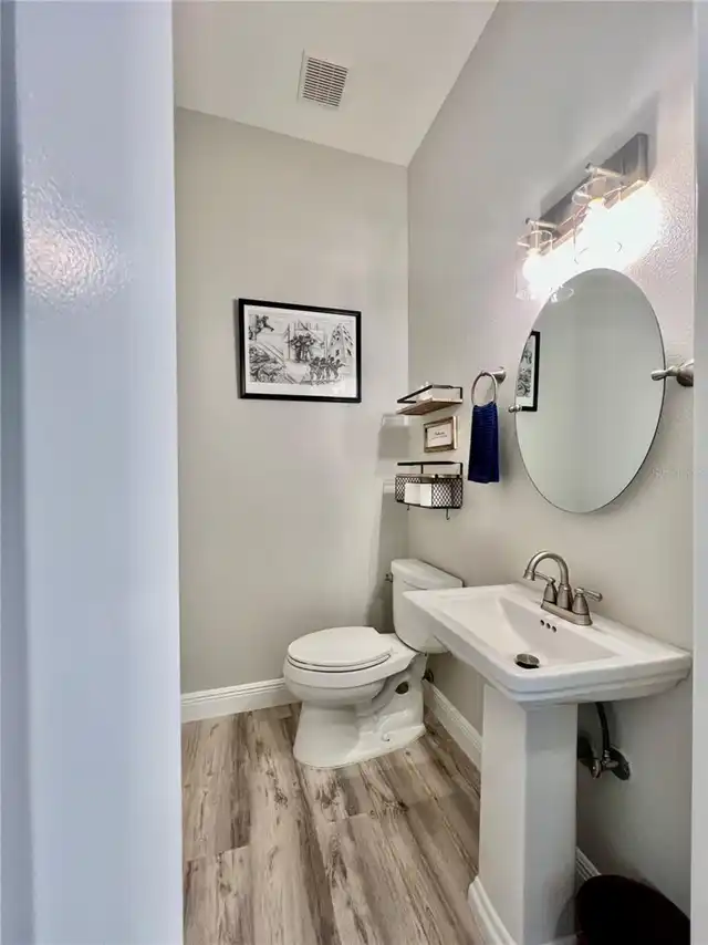Listing Photo 8