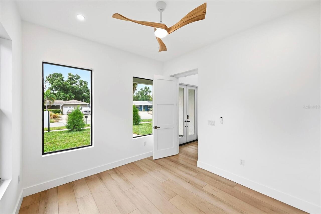 Listing Photo 32