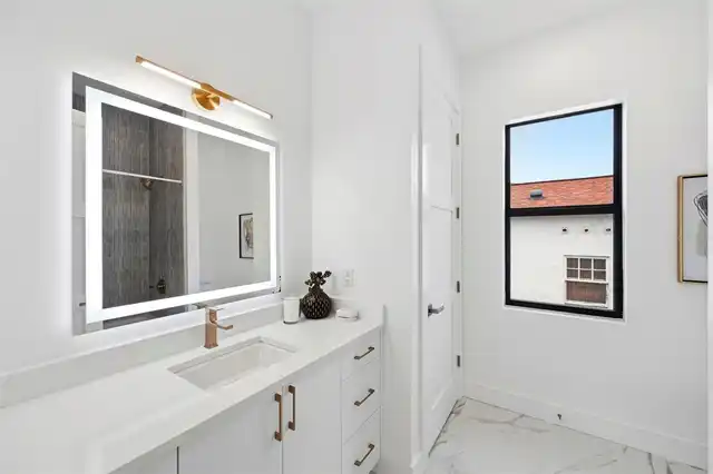 Listing Photo 53