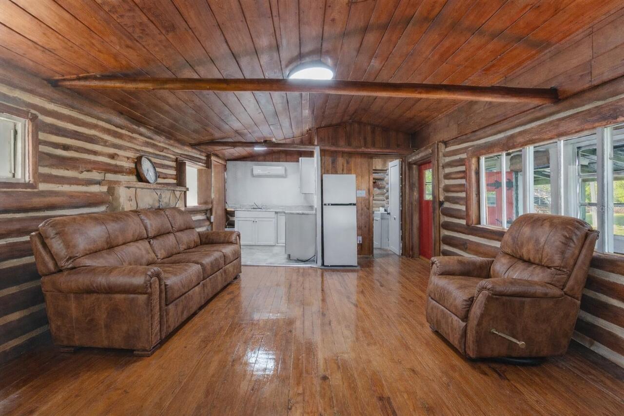 Listing Photo 15