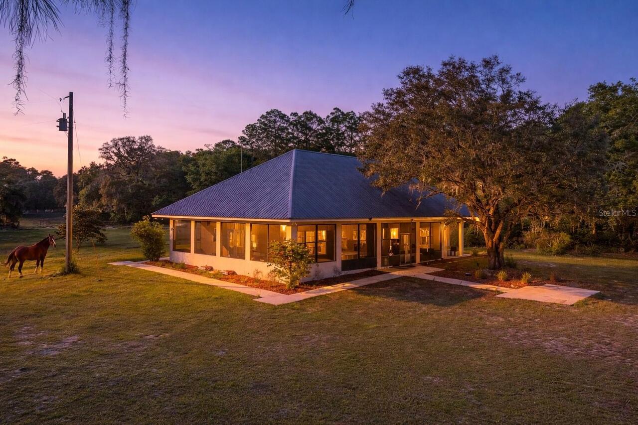 Listing Photo 17