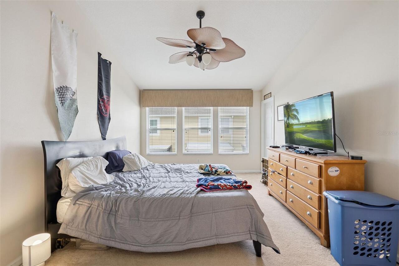 Listing Photo 12
