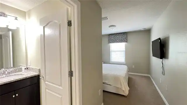 Listing Photo 43