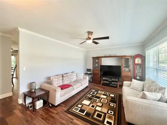 Listing Photo 14