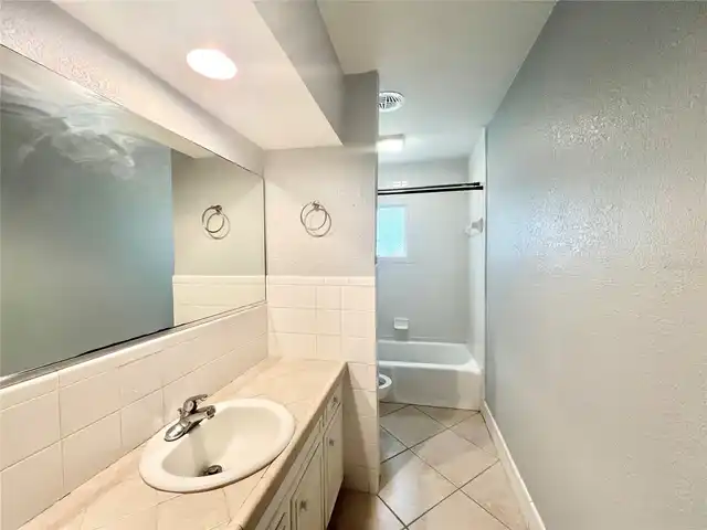 Listing Photo 20