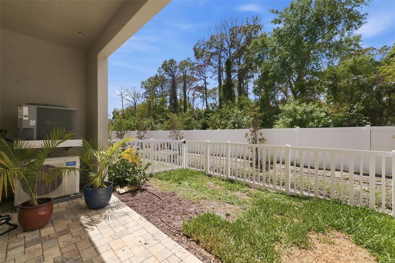 Listing Photo 10