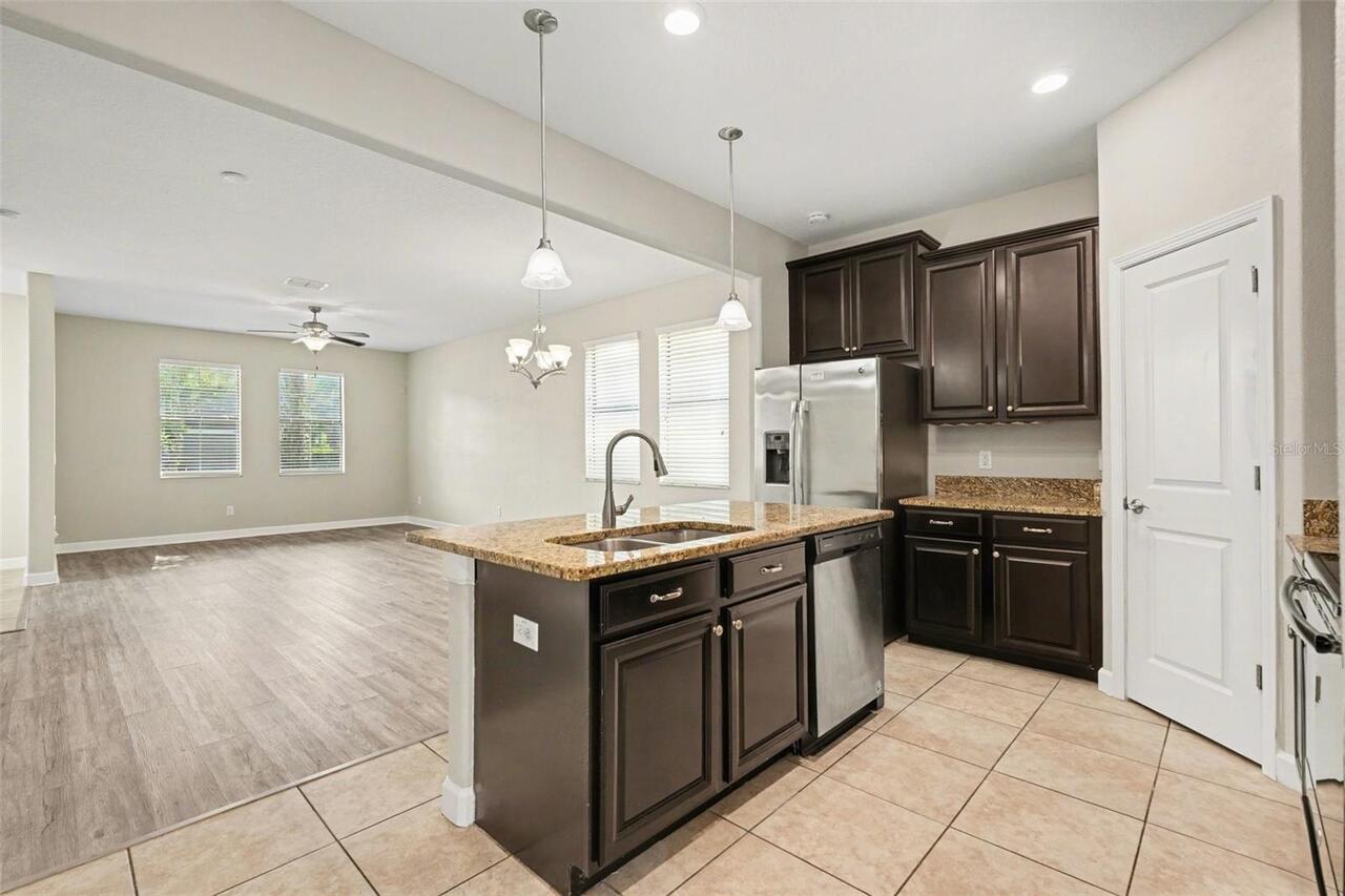 Listing Photo 10