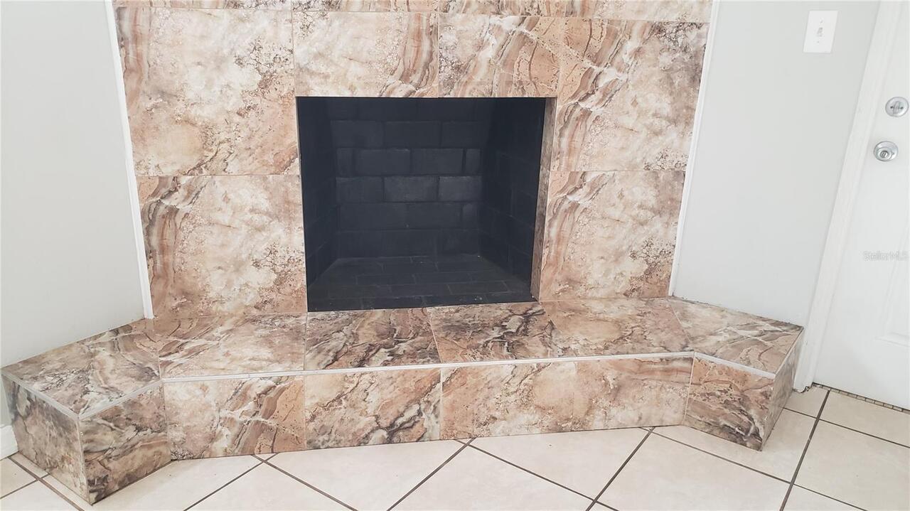 Listing Photo 8